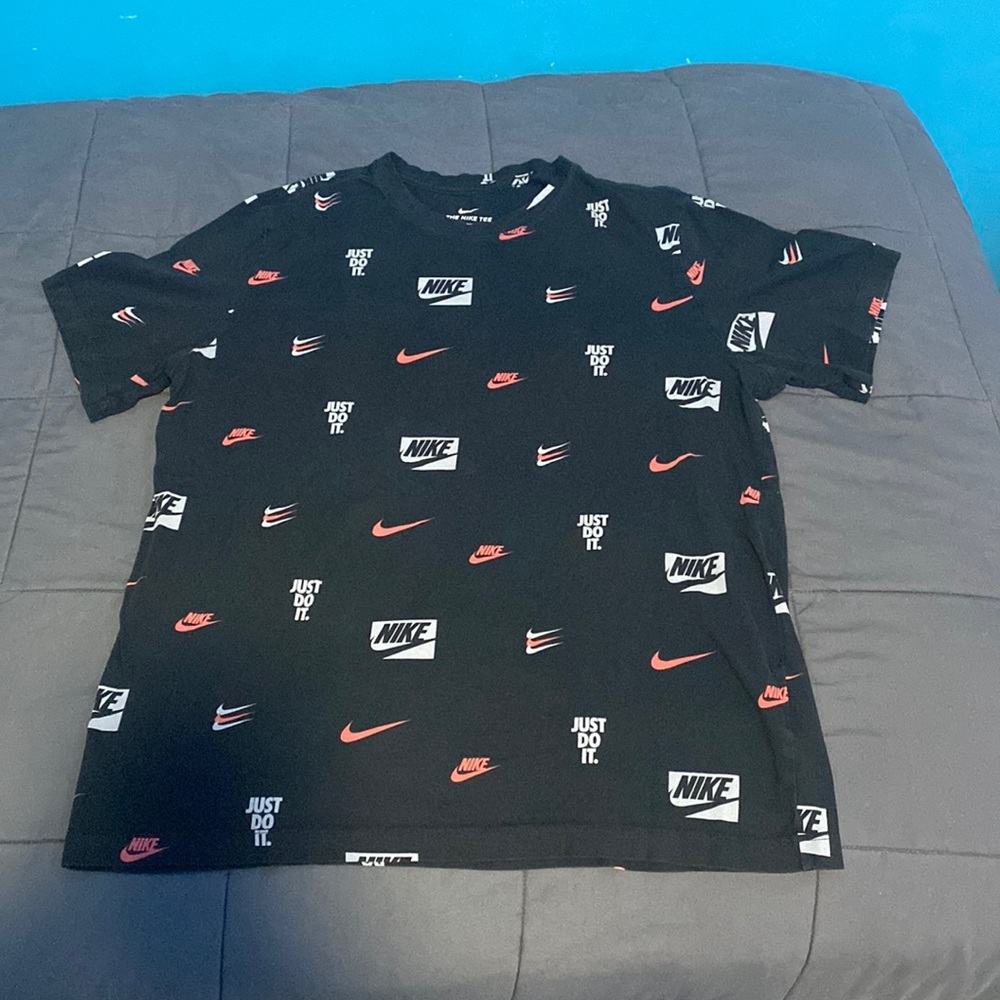 Black Nike Logo Tee